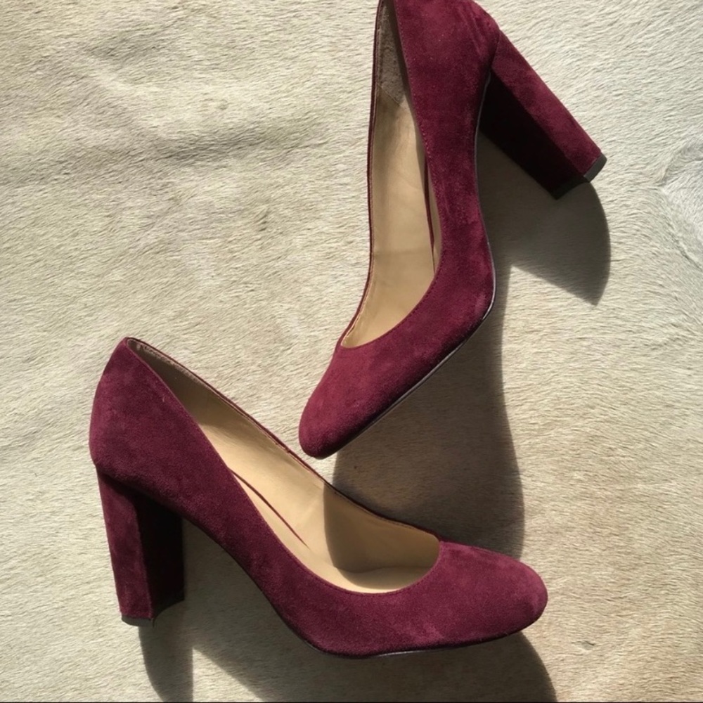 Ann Taylor Merlot Suede Pumps
